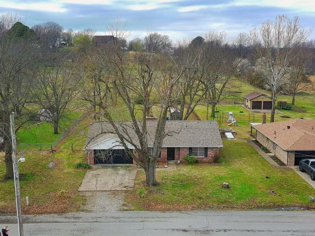 2202 G St SW, Miami, OK 74354