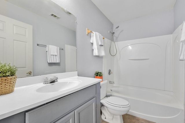 6209 Langham ST, Austin, TX 78741