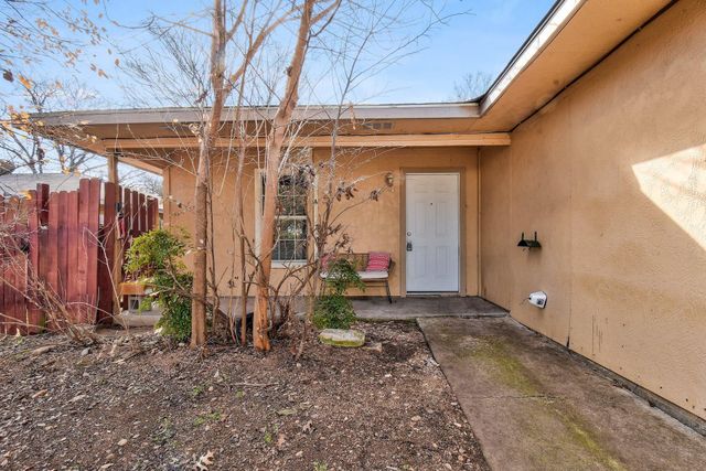 6209 Langham ST, Austin, TX 78741