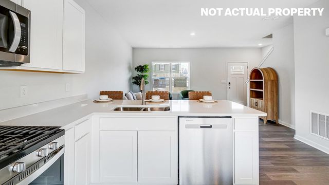 1380 Hansberry Drive, Lithopolis, OH 43136