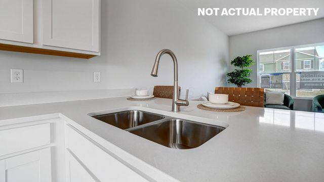 1380 Hansberry Drive, Lithopolis, OH 43136