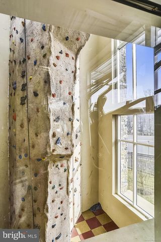 2357 BROOKMOOR LN, Woodbridge, VA 22191