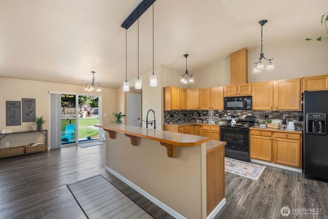 33707 SR 507 S, Roy, WA 98580