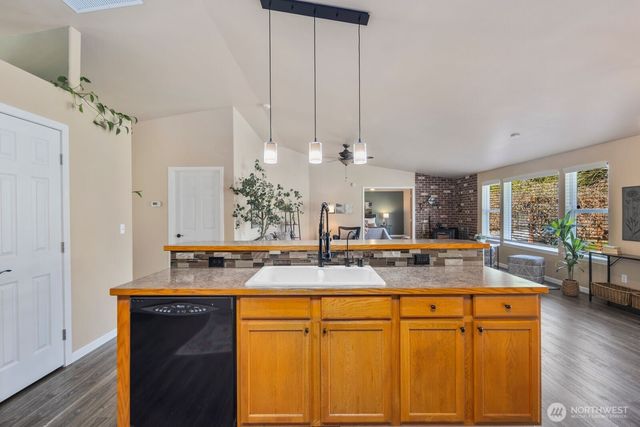 33707 SR 507 S, Roy, WA 98580
