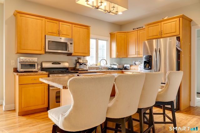 721 Ives Row, Cheshire, CT 06410