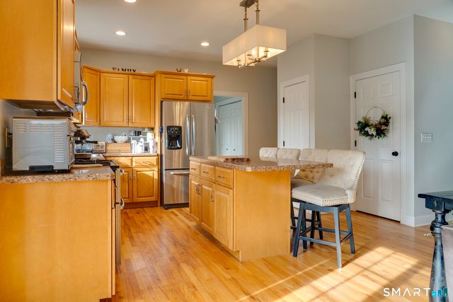 721 Ives Row, Cheshire, CT 06410