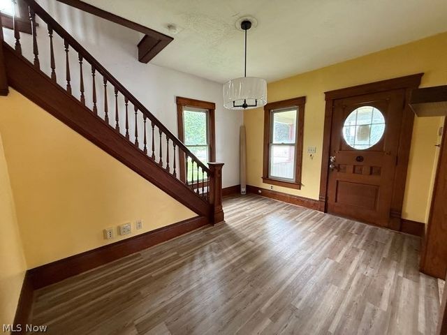 85 S Cleveland Avenue, Mogadore, OH 44260