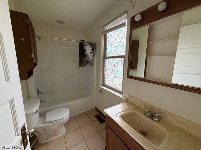 85 S Cleveland Avenue, Mogadore, OH 44260