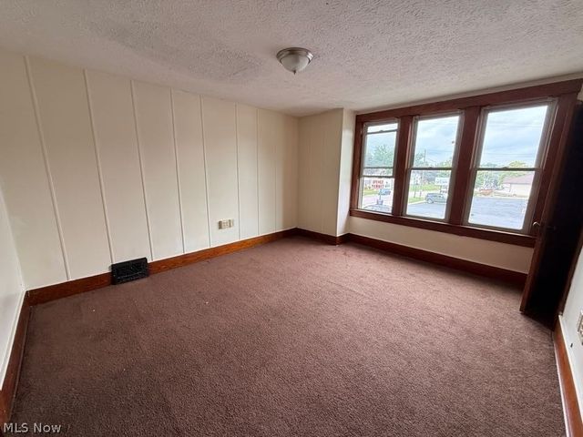 85 S Cleveland Avenue, Mogadore, OH 44260