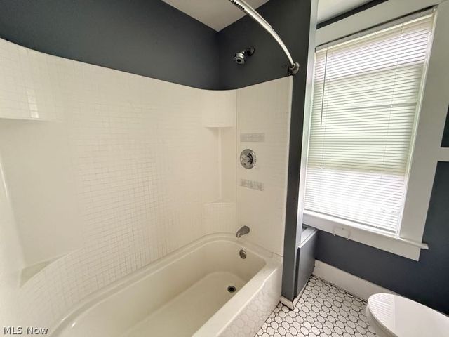 85 S Cleveland Avenue, Mogadore, OH 44260
