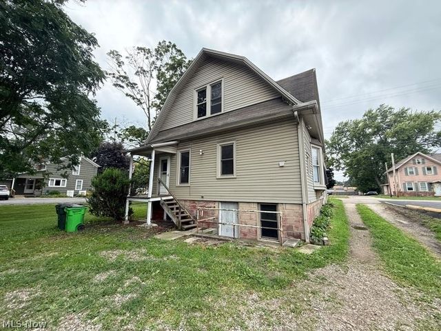 85 S Cleveland Avenue, Mogadore, OH 44260