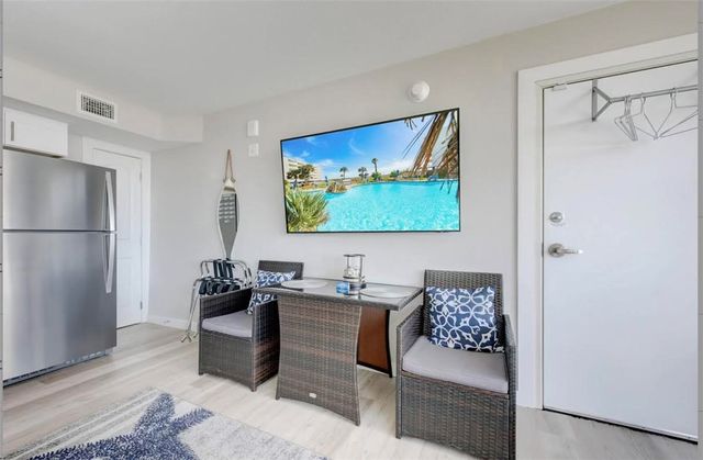 800 Sandcastle Dr 107, Port Aransas, TX 78373
