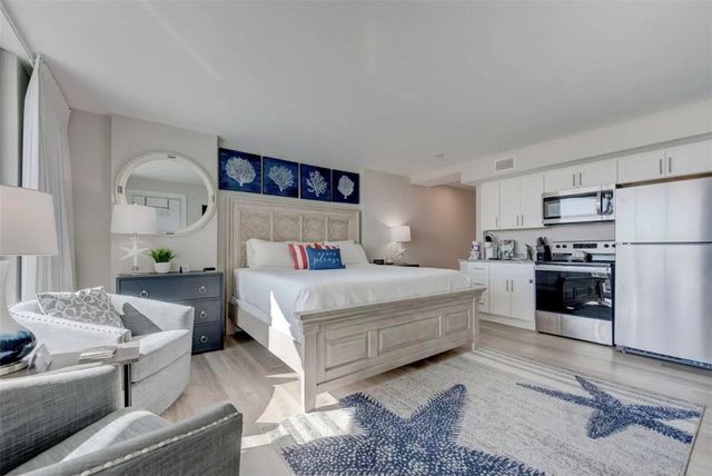 800 Sandcastle Dr 107, Port Aransas, TX 78373