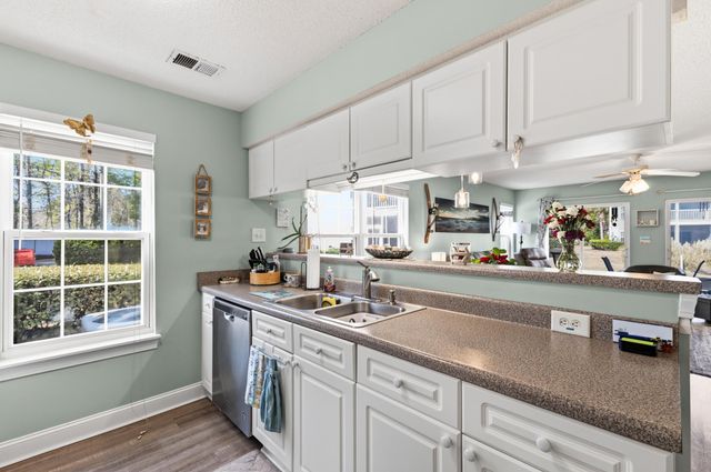 635 Woodmoor Dr Unit 101, Murrells Inlet, SC 29576