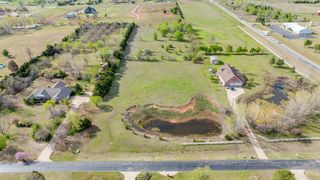 12900 Torre Pines Lane, Yukon, OK 73099