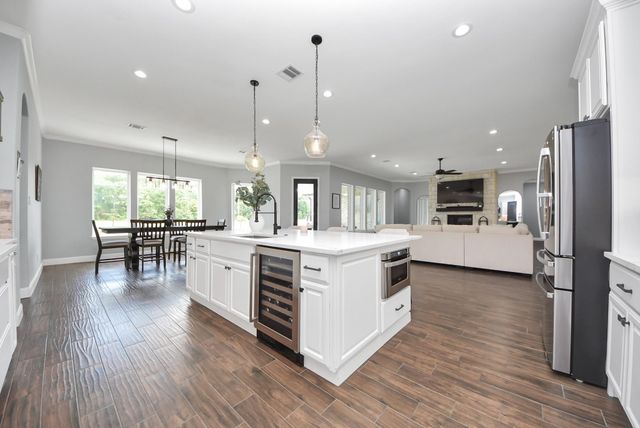 16626 Hamill Drive, Rosharon, TX 77583