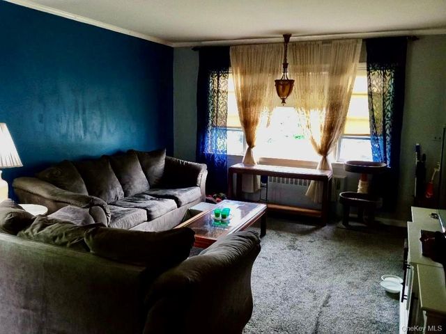 1207 Slabey Avenue, Valley Stream, NY 11580