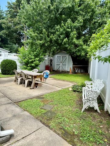 1207 Slabey Avenue, Valley Stream, NY 11580