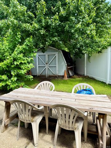 1207 Slabey Avenue, Valley Stream, NY 11580