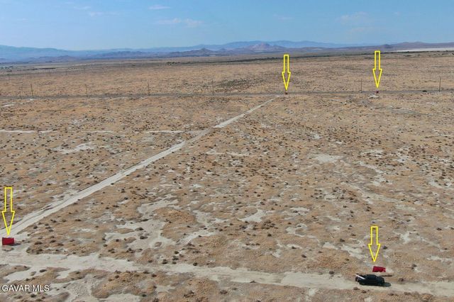 500 E Avenue E, Redman, CA 93535