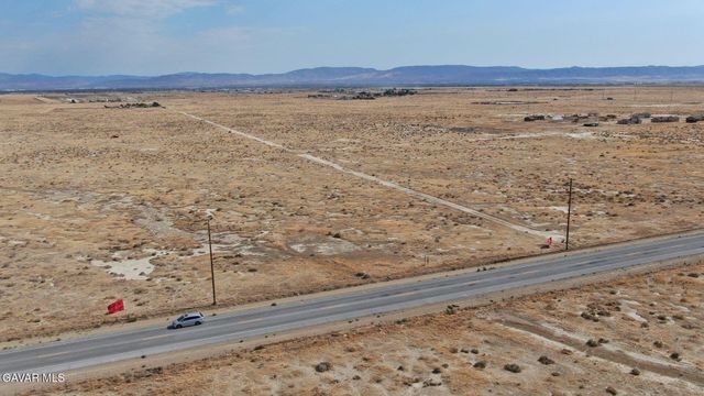 500 E Avenue E, Redman, CA 93535