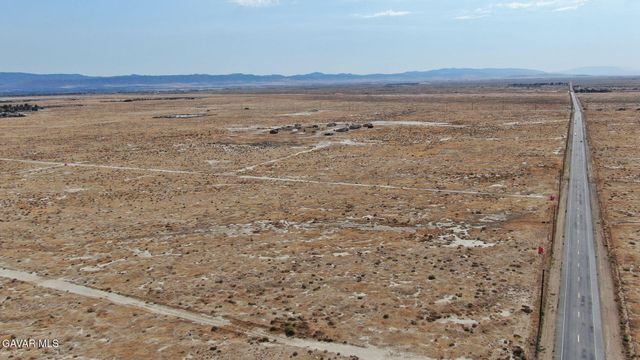 500 E Avenue E, Redman, CA 93535