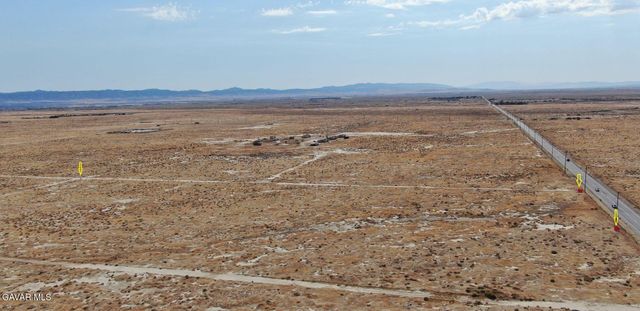 500 E Avenue E, Redman, CA 93535