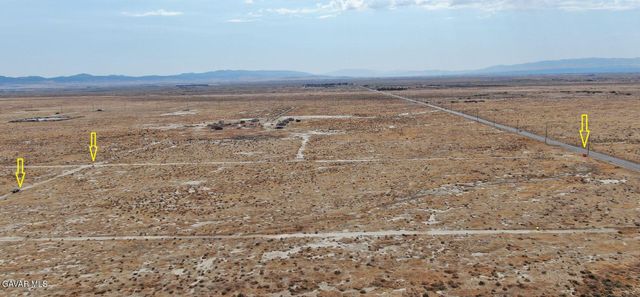 500 E Avenue E, Redman, CA 93535