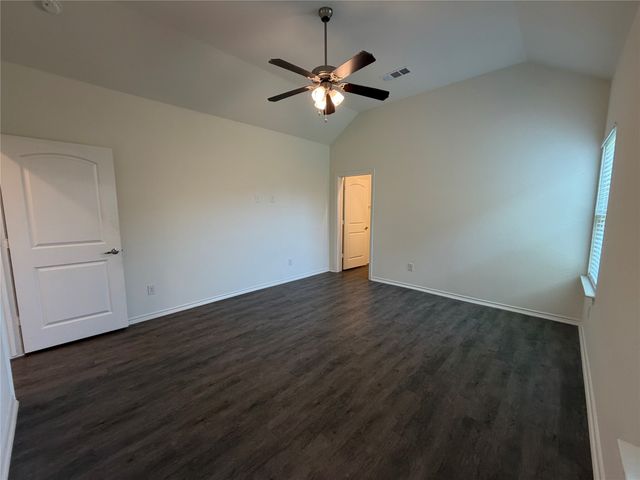 2237 Diamond Drive, Grand Prairie, TX 75051