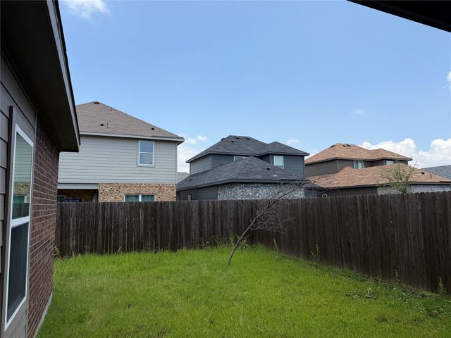 2237 Diamond Drive, Grand Prairie, TX 75051
