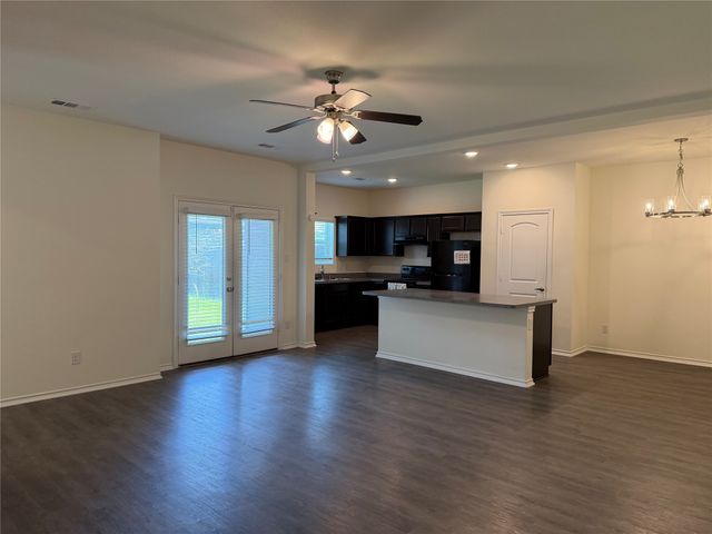 2237 Diamond Drive, Grand Prairie, TX 75051