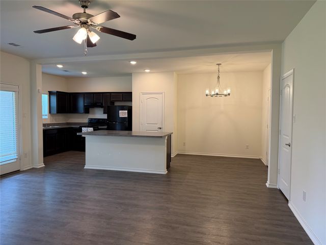 2237 Diamond Drive, Grand Prairie, TX 75051