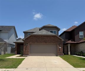 2237 Diamond Drive, Grand Prairie, TX 75051