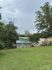 16 Mountain Song Lane, Asheville, NC 28806
