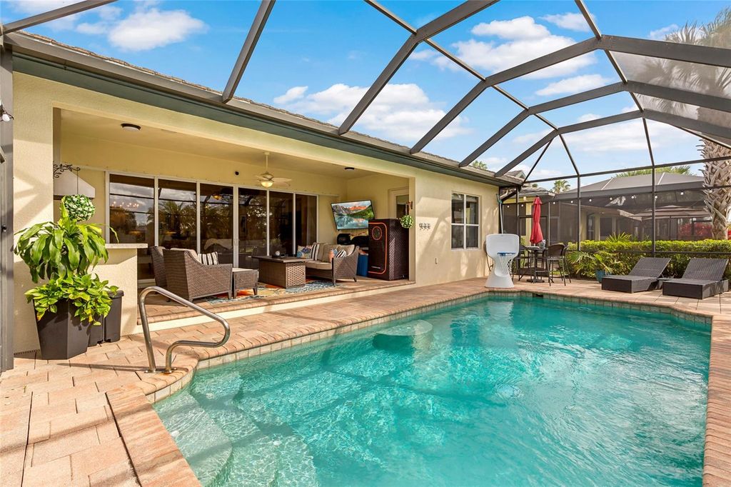 Image 6 of property listing at 922 PRESERVATION STREET, Bradenton, FL 34208