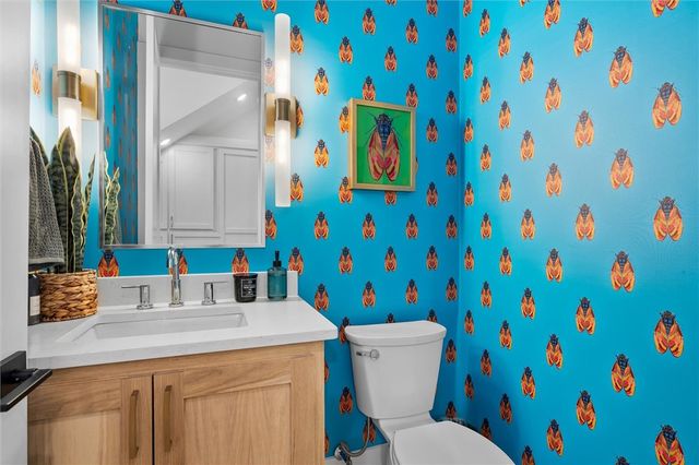 533 SW 5th Street, Bentonville, AR 72712