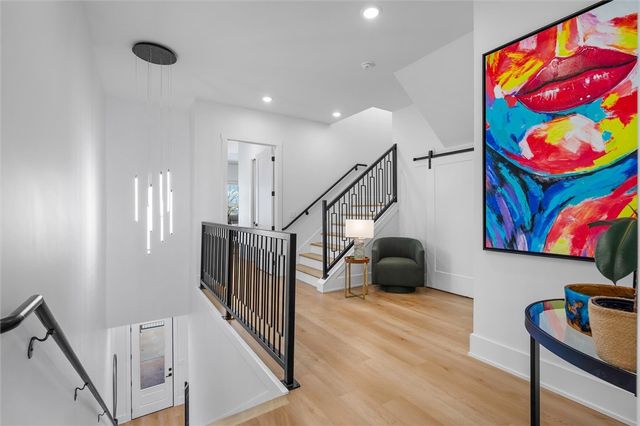 533 SW 5th Street, Bentonville, AR 72712