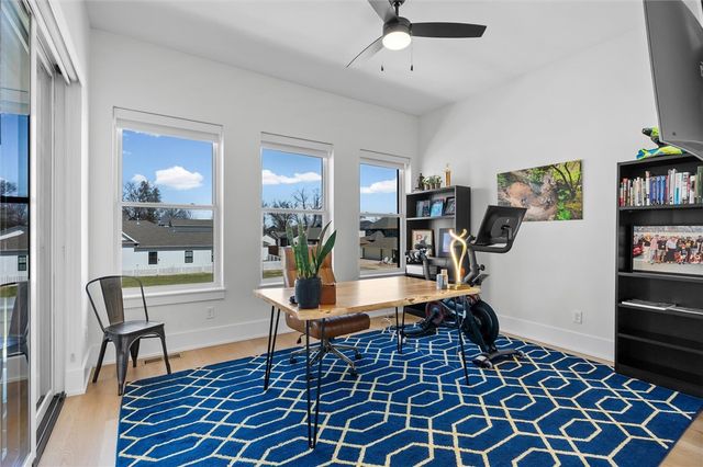 533 SW 5th Street, Bentonville, AR 72712