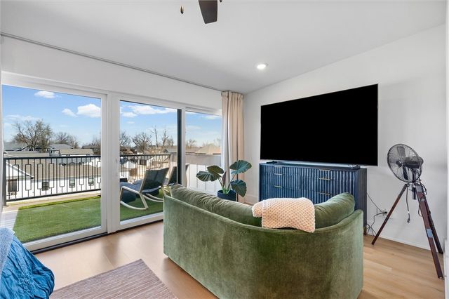 533 SW 5th Street, Bentonville, AR 72712