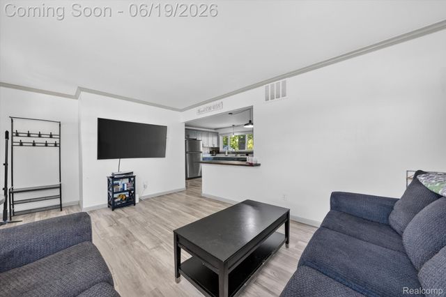 2185 N Channel Drive, Clay Township, MI 48028
