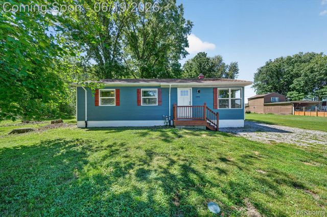 2185 N Channel Drive, Clay Township, MI 48028