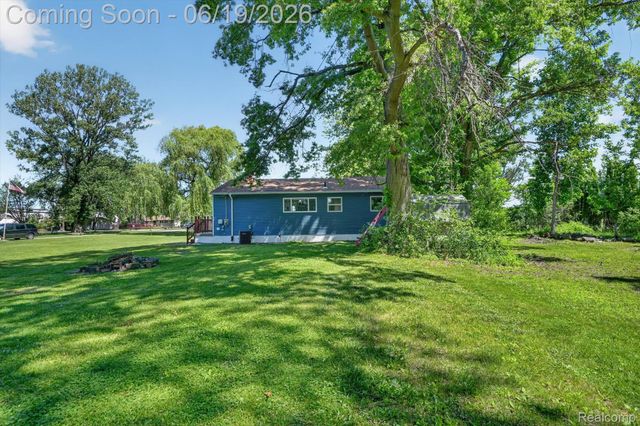 2185 N Channel Drive, Clay Township, MI 48028