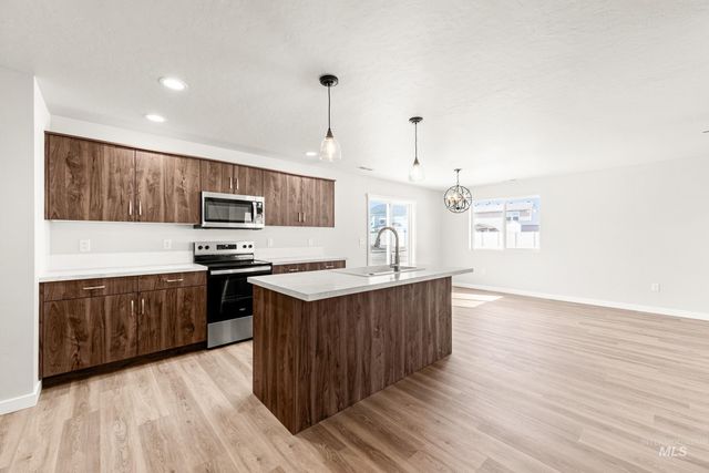 13723 Inman Ct, Caldwell, ID 83607