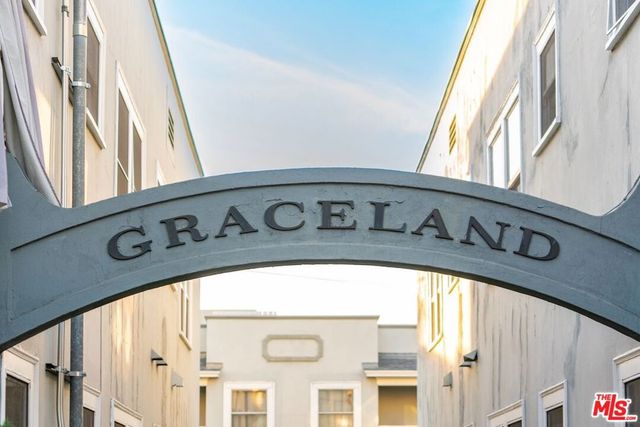 107 N Columbus Avenue, Glendale, CA 91203