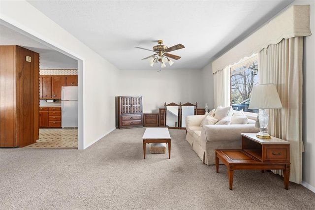 604 N Main Street, Elmore City, OK 73433