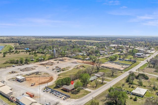 604 N Main Street, Elmore City, OK 73433