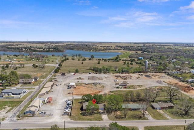 604 N Main Street, Elmore City, OK 73433