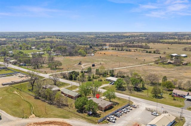 604 N Main Street, Elmore City, OK 73433