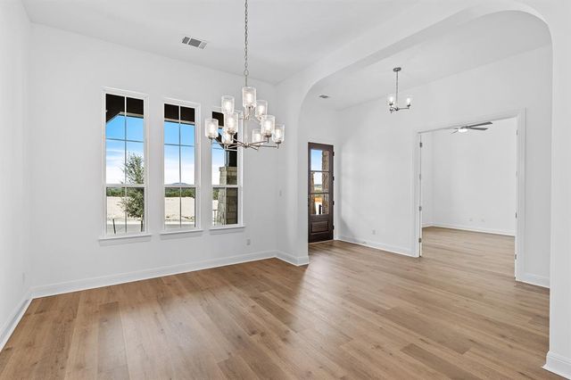 117 Yaklin DR, Liberty Hill, TX 78642