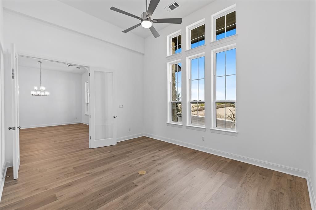 117 Yaklin DR, Liberty Hill, TX 78642